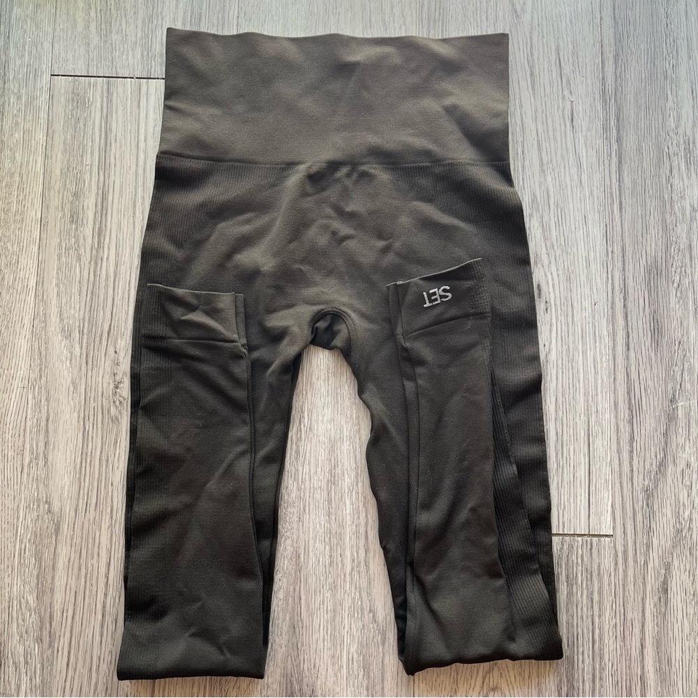 Brown SET ACTIVE leggings